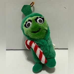 Vintage Yumkins Pea Pod Plush Ornament Del Monte Vegetables 1991